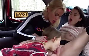 Blonde cabbie make mincemeat of increased by fingering with lesbo hotties