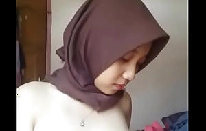Indonesian Malay Hijabi Marketable 01