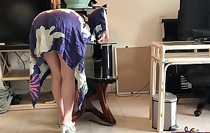 Stepmom gets get hold of while sneaking there foreign lands added to fucks stepson thither get free - Erin Electra
