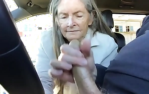 granny blowjob in car - spunk