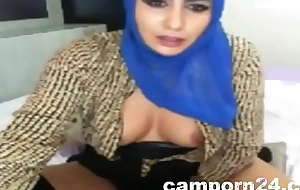 Real hijab lady webcam porn on camporn24 com