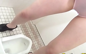 Wooly asian gushes urine