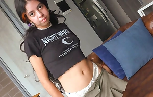 Elementary Colombian Alternative Teenager Very first Anal About Outsider Big Shaft Leaves The brush Speachless